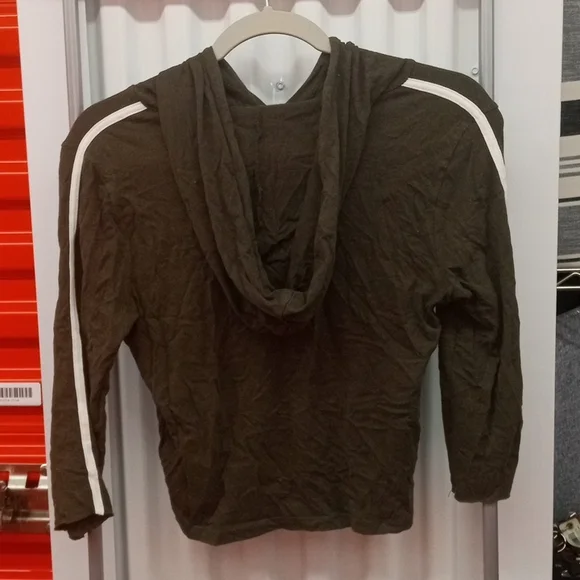 Heart & hips Cropped hoodie size medium - Picture 2 of 2